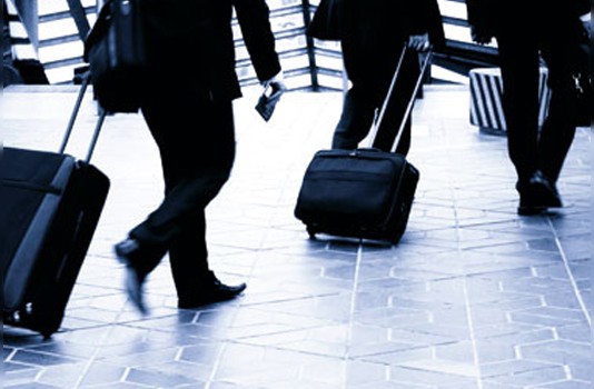 Étude : 59 % des Tunisiens de l’étranger ne souhaitent pas rentrer en Tunisie