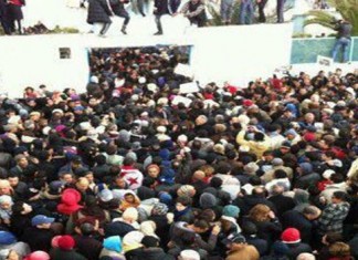 Chokri Belaid conduit sa dernière manifestation