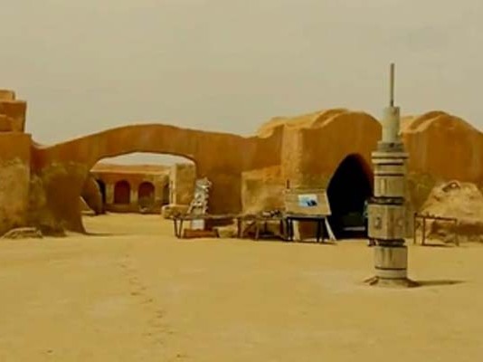 Tozeur célèbre les 50 ans du tournage de Star Wars avec une grande exposition au Musée Dar Chrait