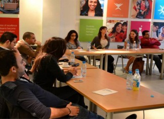 Le lancement de Tunis Peace Innovation Lab: 1er meeting en Tunisle 17 mars 2014 au MIC