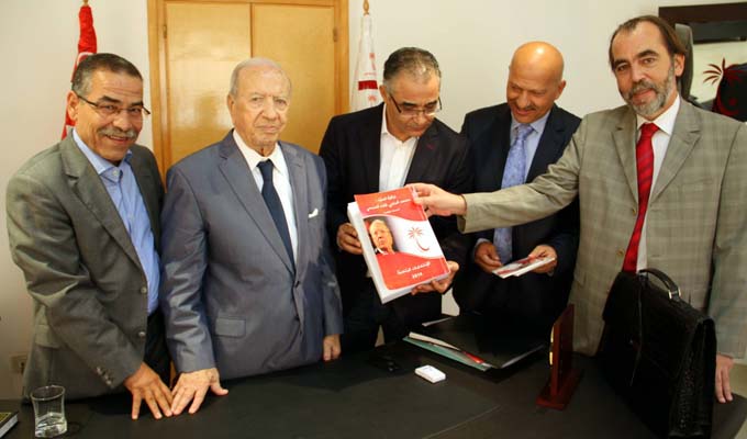 bejicaidessebsi-elections-tunisie-092014-2