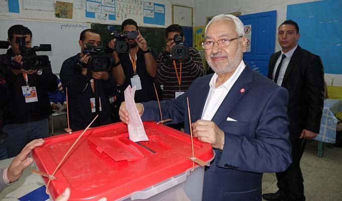 rachedghannouchi-vote-23112014