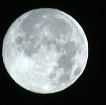 Astronomie : la Lune des Neiges observable sous un ciel dégagé