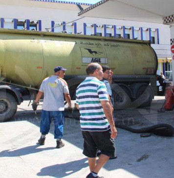 Tunisie : la Fédération du pétrole dément une nouvelle grève des transporteurs de carburants