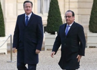 Cameron et Hollande plaident pour des frappes en Syrie