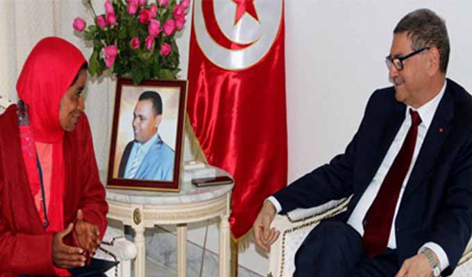 Zina_Kaabi-Habib_Essid_Tunisie