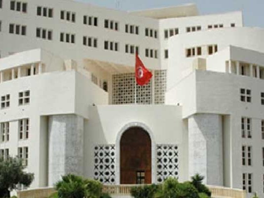 Tunisiens dans les pays du Golfe et du Moyen-Orient : Liste d’adresses et de numéros utiles