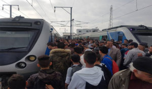 Tunisie – vidéo : Le chauffeur du train, gare Hammam-Lif, agressé