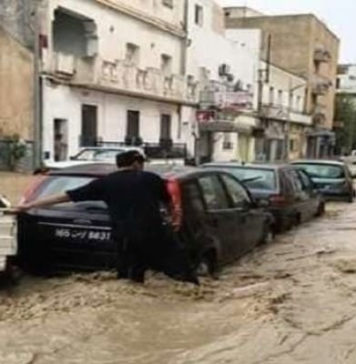 Inondations en Tunisie : les déchets dans les rues aggravent les risques