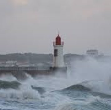 Vents violents : la Protection civile appelle à la vigilance et aux mesures préventives