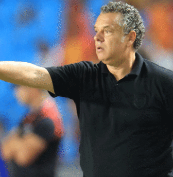 Football : L’Espérance de Tunis se sépare de l’entraîneur Maher Kenzari