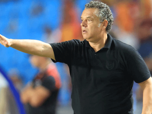 Football : L’Espérance de Tunis se sépare de l’entraîneur Maher Kenzari