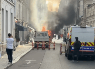 Paris : un incendie dans un camion près du siège du Premier ministre fait craindre des explosions (Vidéo)