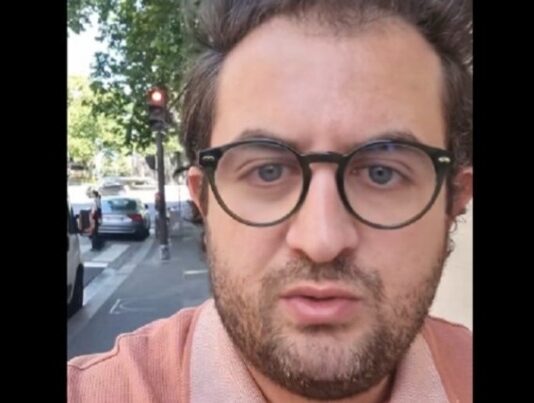 Scandale à Doha : Elyes Chouachi interdit d’entrée au Qatar malgré son invitation par Al Jazeera