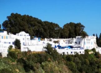 Sidi Bou Saïd face au risque d’effondrement : évacuation de huit bâtiments et interdiction des bus