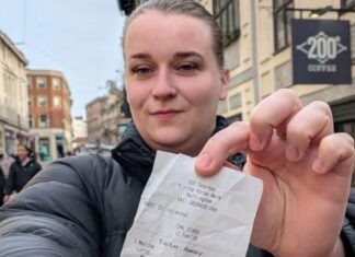 Insolite : une Britannique devient « la plus riche du monde » grâce à une erreur technique