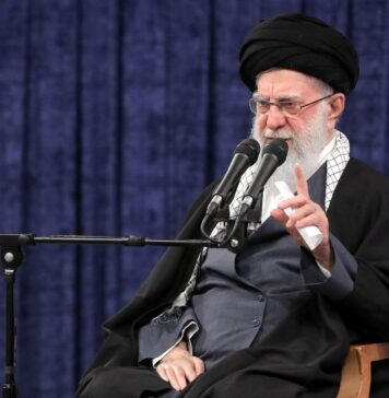 Frappes en Iran : Ali Khamenei et Masoud Pezeshkian parmi les cibles, selon Axios