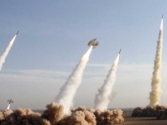 L’Iran lance une nouvelle vague d’attaques contre “Israël”