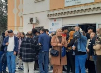 La Manouba : mobilisation au Lycée Ibn Abi Dhief après le limogeage du directeur