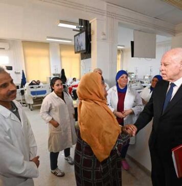 Santé publique : Kaïs Saïed inspecte des établissements à Tunis