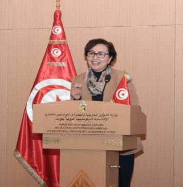 Asma Jebri annonce le lancement d’une plateforme numérique dédiée à la famille