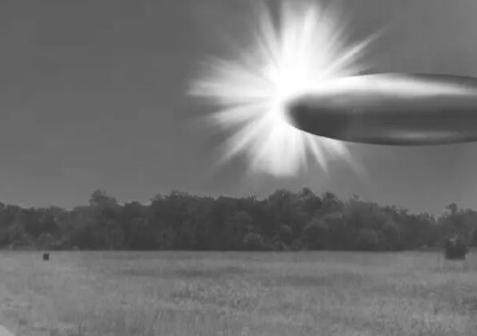 USA : le Pentagone publie des images inédites d’OVNIs filmés par l’armée