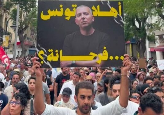 Tunisie : des rassemblements aux messages opposés marquent la fête de la République