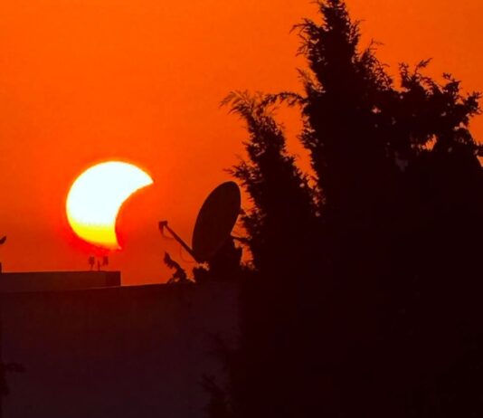 Éclipse solaire partielle : le ciel tunisien offre un spectacle exceptionnel