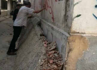 Tunis : un mur construit dans un passage public démoli par la municipalité