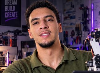 Un jeune Tunisien invente une poubelle intelligente pour lutter contre la pollution : l’Arabie saoudite s’y intéresse