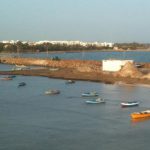 Djerba : une station photovoltaïque pour bateaux de pêche inaugurée au port d’Ajim afin de décarboner la pêche artisanale