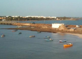 Djerba : une station photovoltaïque pour bateaux de pêche inaugurée au port d’Ajim afin de décarboner la pêche artisanale