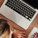 Télétravail et horaires flexibles : moteurs d’inclusion et de croissance selon la Banque mondiale