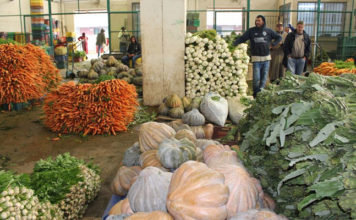 Pourquoi les prix des fruits et poissons explosent à Bir El Kassaa ?