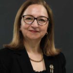 « Il est impératif de lever les contraintes entravant l’accès des jeunes aux services financiers », estime Nadia Gamha