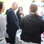 Deux ministres à l’hôpital Béchir Hamza au chevet des enfants atteints du cancer