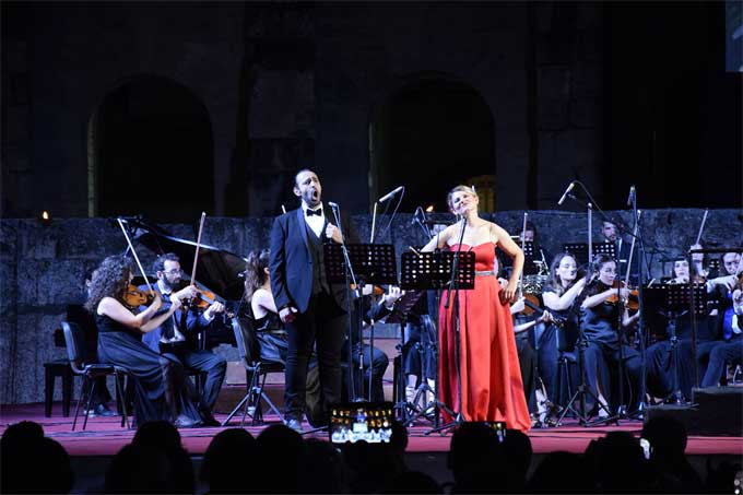 Gala lirico a El Jem: Viaggio musicale nel cuore dell’opera italiana con Maria Callas ed Enrico Caruso