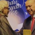 Nacer Khemir reçoit le prix Necip Fazil Kisakürek en Turquie