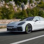Porsche présente deux nouvelles versions hybrides rechargeables de la Panamera
