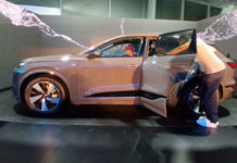 ENNAKL AUDI Q6 e-TRON