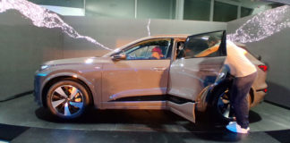 ENNAKL AUDI Q6 e-TRON