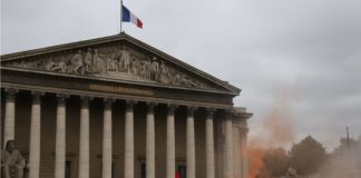 France Crise Gouvernement
