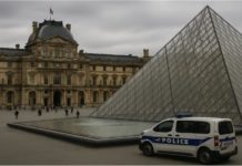 Louvre Paris