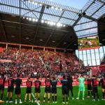 Bundesliga : Leverkusen bat Fribourg 2-0 et reste proche du Bayern