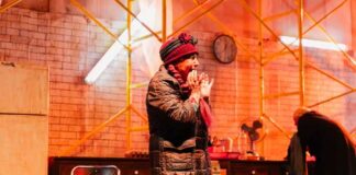 « Rêve(s)… Comédie noire » : Une Expérience Théâtrale Intense Entre Chaos et Espoir pour la Tunisie