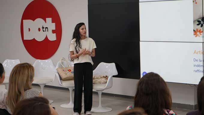 LA TUNISIE QUI GAGNE | Jihene Souabni (TRIIIZA) : Le renouveau de la mode durable en Tunisie Gros plan sur un couffin en fibres naturelles orné de broderies colorées réalisées à partir de chutes de tissus recyclés, création signée TRIIIZA