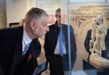 Coopération tuniso-italienne : Alessandro Giuli visite les sites archéologiques de Carthage