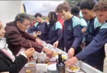 Tabarka accueille un événement international de dégustation d’huile d’olive tunisienne avec des équipes de football européennes