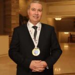 L’écrivain tunisien Nizar Chakroun remporte au Caire le premier Prix Naguib Mahfouz du roman arabe