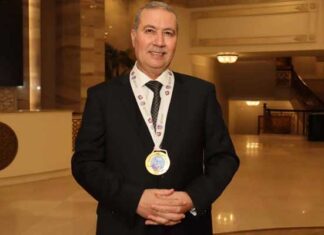 L’écrivain tunisien Nizar Chakroun remporte au Caire le premier Prix Naguib Mahfouz du roman arabe